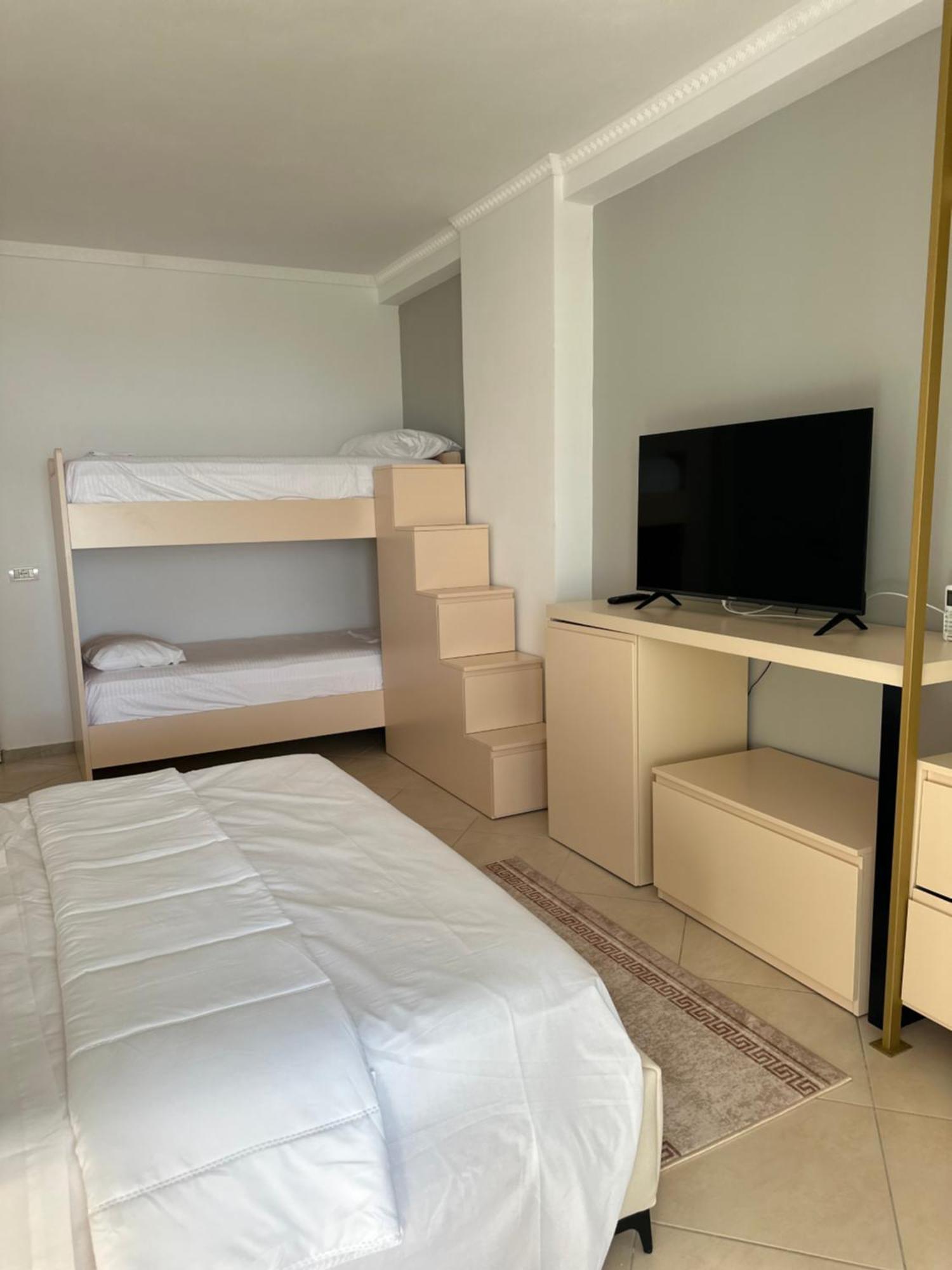 Luisanna Free Parking Hotel *