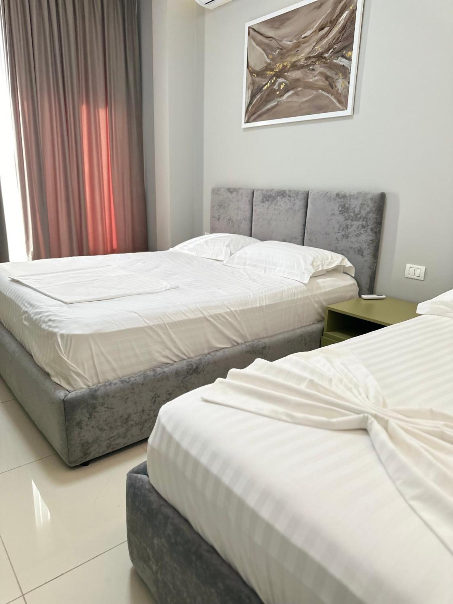 Luisanna Free Parking Hotel Wlora